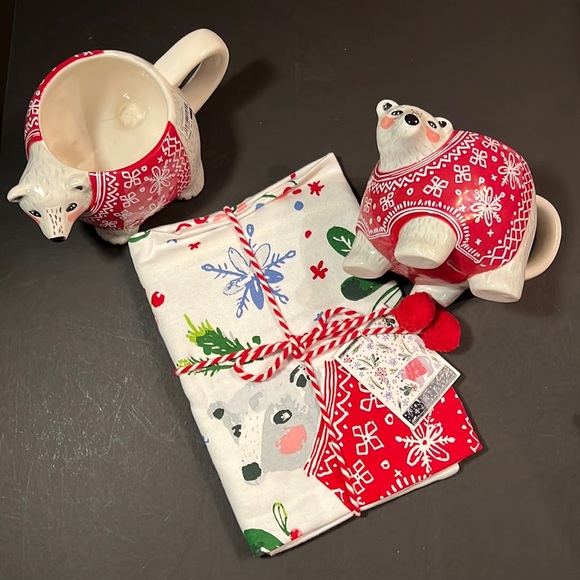 Polar bear mugs & matching dish towel-ready for gift with pompom string tie-NWT - Picture 3 of 11